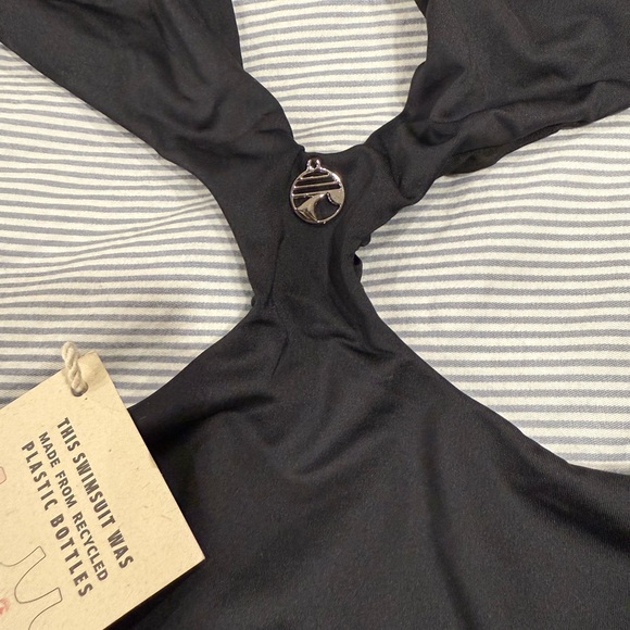 TOWERS SWIMWEAR
DOOM SWIMSUIT BLACK SIZE S - Picture 13 of 16